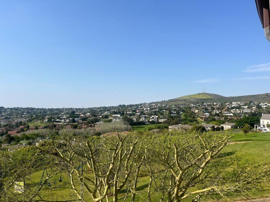 Holiday home Divine View